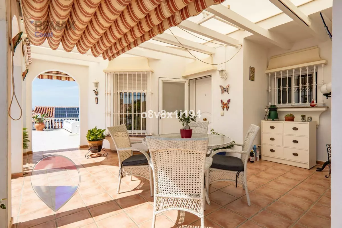 3-bedroom Villa In Vélez – Málaga, Spain (193 M²)