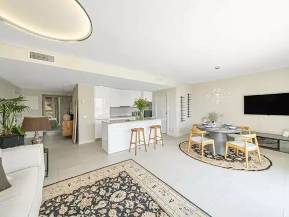 3-bedroom Apartment In Estepona, Spain (110 M²)