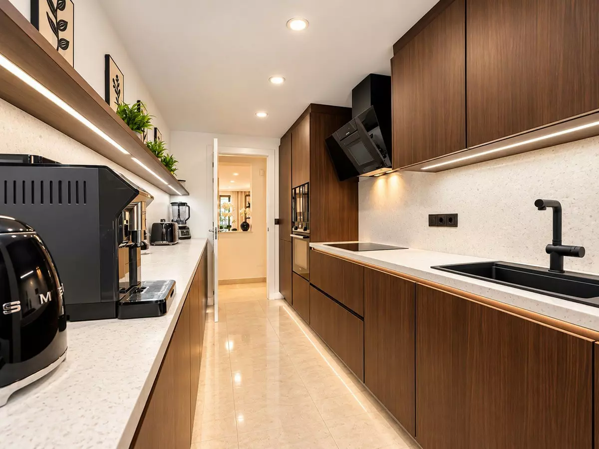 3-bedroom Apartment In Benahavis, Spain (121 M²)