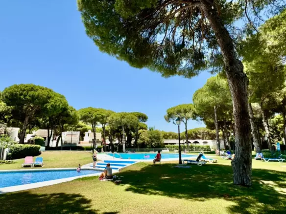 2-bedroom Apartment In Estepona, Spain (56 M²)