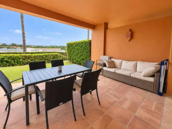 2-bedroom Apartment In Estepona, Spain (99 M²)