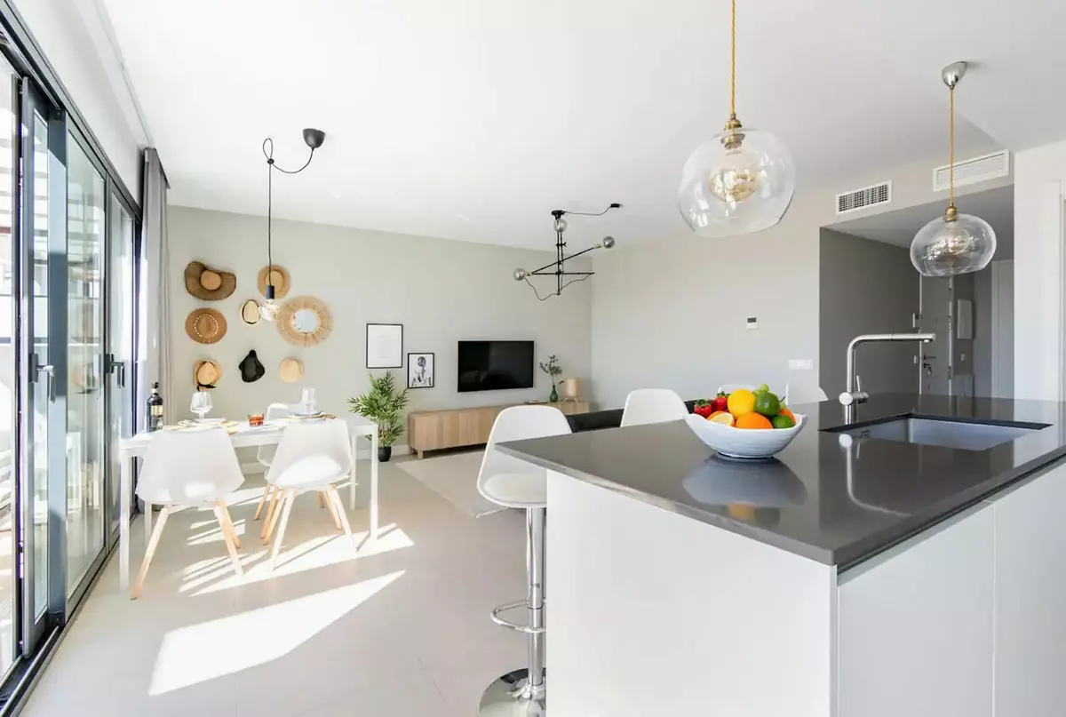 2-bedroom Apartment In Estepona, Spain (99 M²)