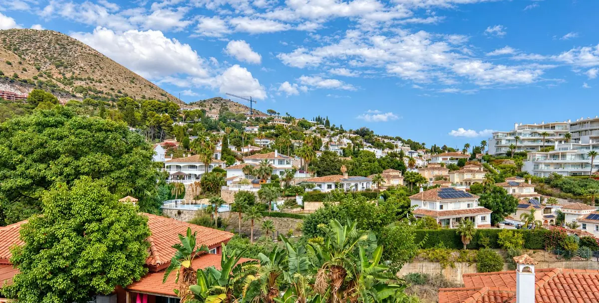 2-bedroom Apartment In Fuengirola, Spain (85 M²)