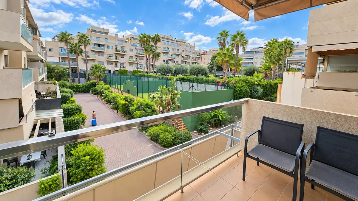 2-bedroom Apartment In Torremolinos, Spain (113 M²)