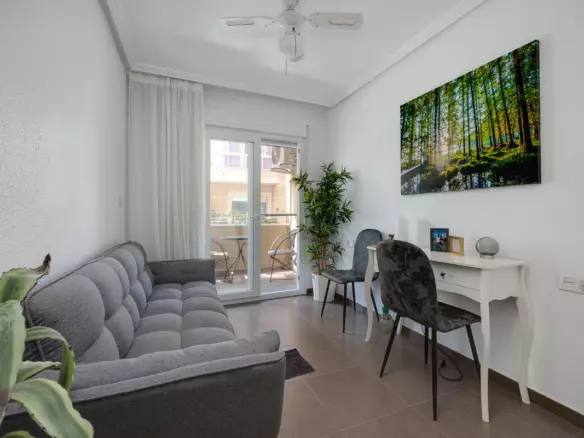 3-bedroom Apartment In Torrevieja, Spain (88 M²)
