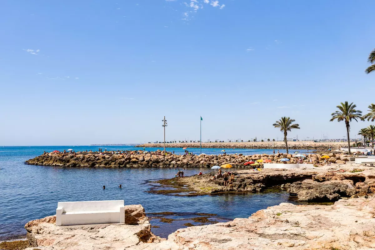 3-bedroom Apartment In Torrevieja, Spain (88 M²)