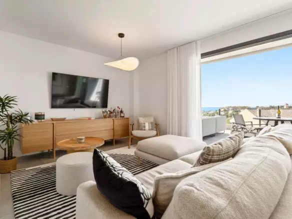 3-bedroom Apartment In Estepona, Spain (91 M²)