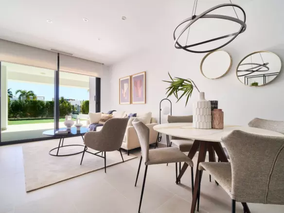 2-bedroom Apartment In Estepona, Spain (90 M²)