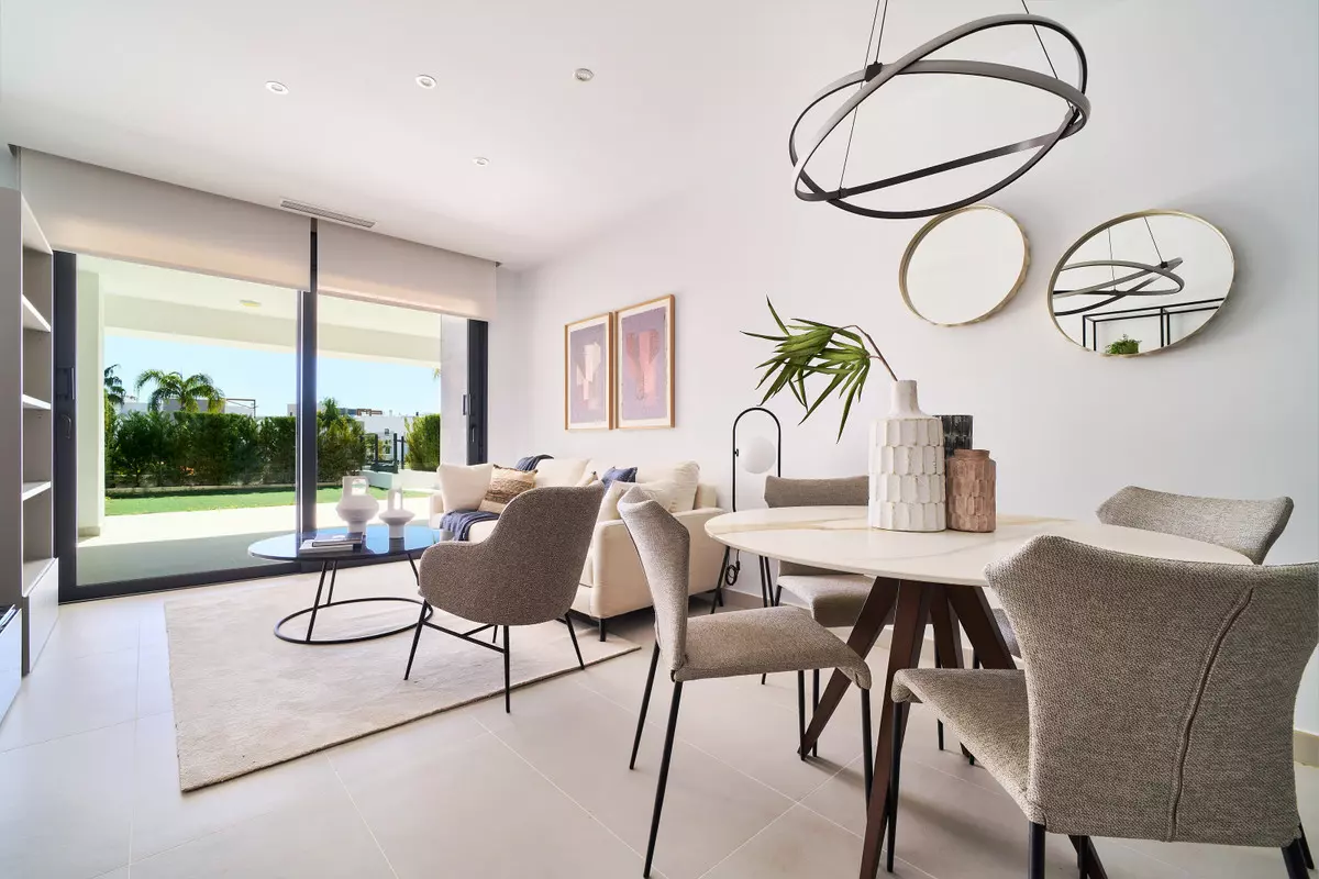 2-bedroom Apartment In Estepona, Spain (90 M²)