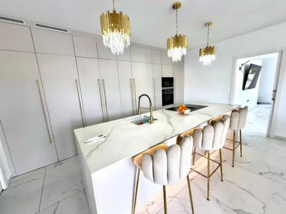 6-bedroom Villa In Orihuela, Spain (218 M²)