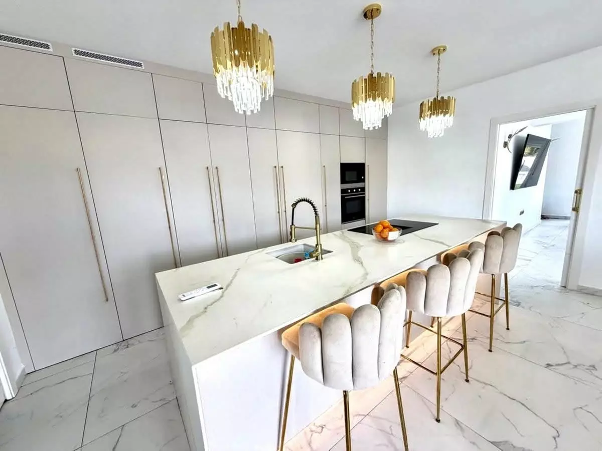 6-bedroom Villa In Orihuela, Spain (218 M²)