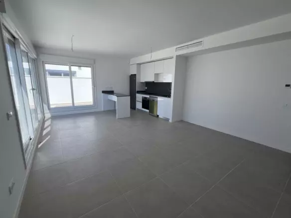 3-bedroom Apartment In Estepona, Spain (126 M²)