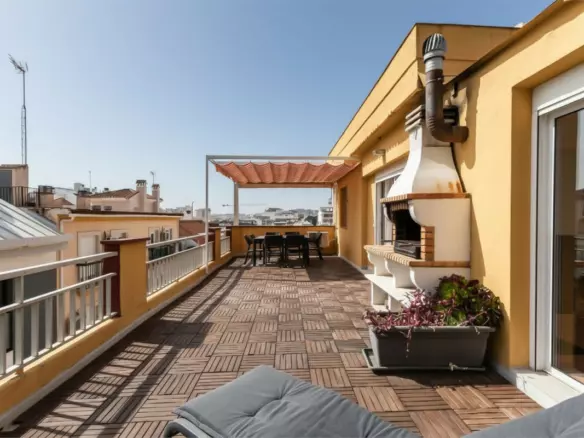 3-bedroom Apartment In Fuengirola, Spain (141 M²)