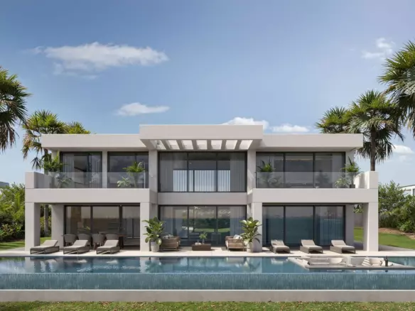 4-bedroom Villa In Manilva, Spain (807 M²)