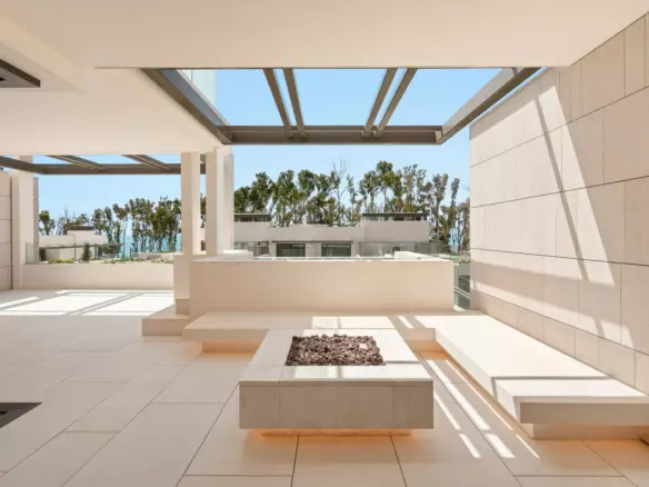 4-bedroom Apartment In Marbella, Spain (244 M²)