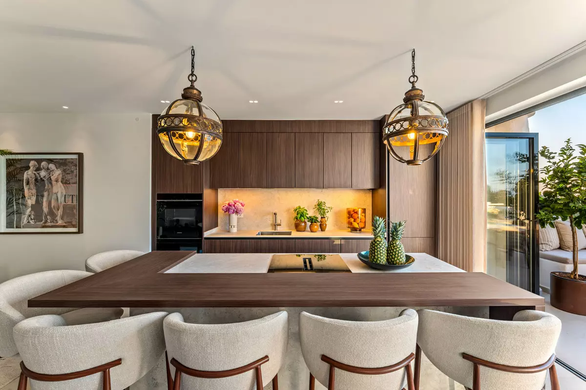 3-bedroom Apartment In Marbella, Spain (126 M²)