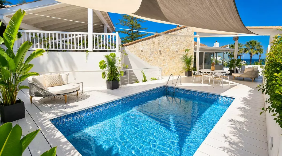 3-bedroom Villa In Estepona, Spain (200 M²)