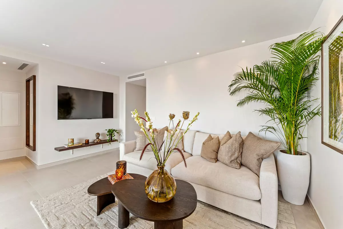 3-bedroom Apartment In Marbella, Spain (126 M²)