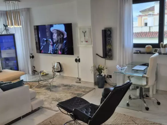 3-bedroom Apartment In Estepona, Spain (102 M²)