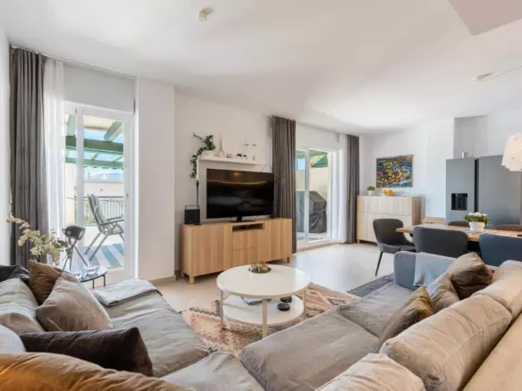 3-bedroom Apartment In Marbella, Spain (136 M²)