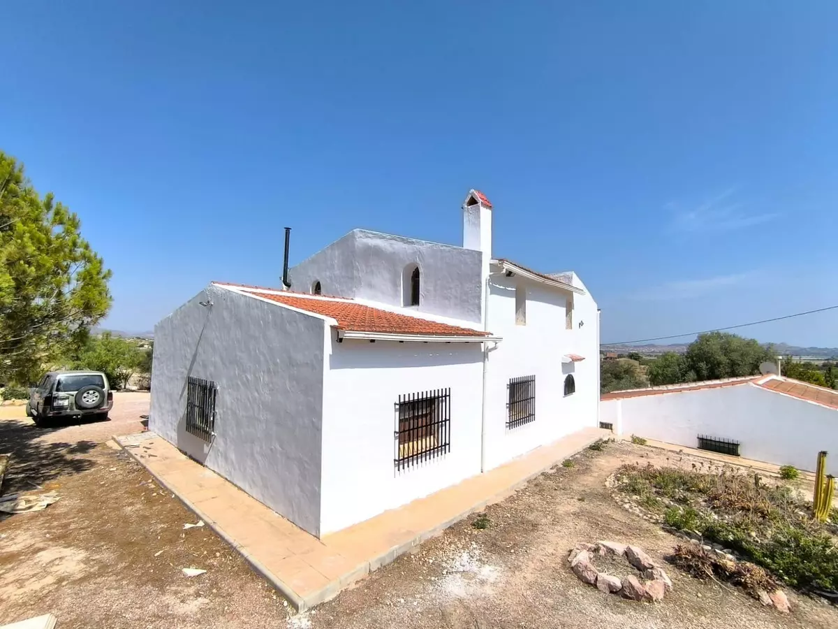 8-bedroom Villa In Novelda, Spain (414 M²)