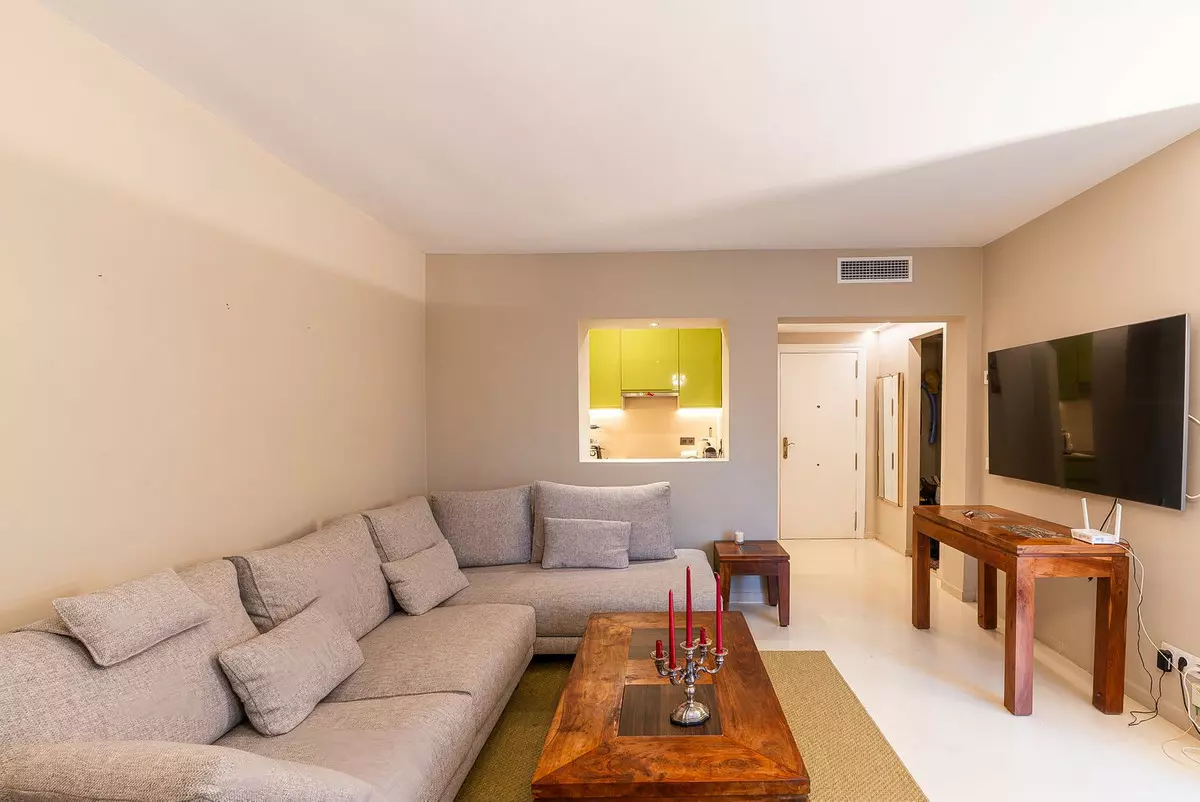 1-bedroom Apartment In Estepona, Spain (57 M²)