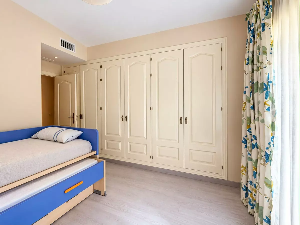 2-bedroom Apartment In Estepona, Spain (99 M²)