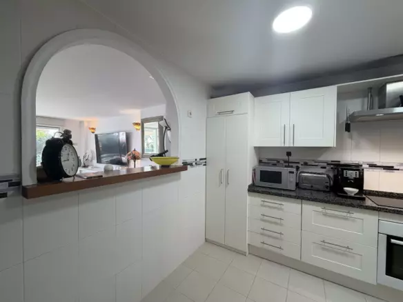 3-bedroom Town House In Estepona, Spain (225 M²)