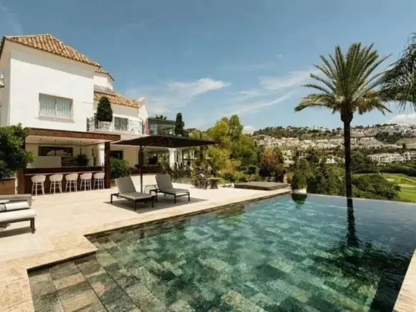 6-bedroom Villa In Benahavis, Spain (746 M²)