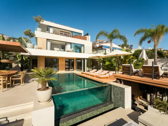 5-bedroom Villa In Marbella, Spain (245 M²)
