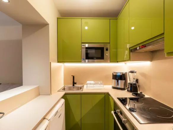 1-bedroom Apartment In Estepona, Spain (57 M²)