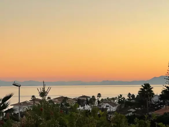 3-bedroom Town House In Estepona, Spain (225 M²)