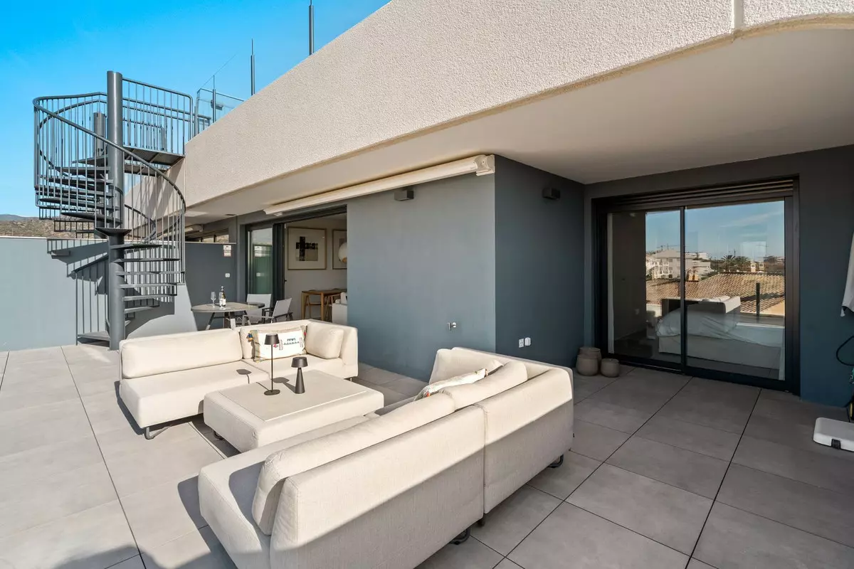 3-bedroom Apartment In Estepona, Spain (91 M²)