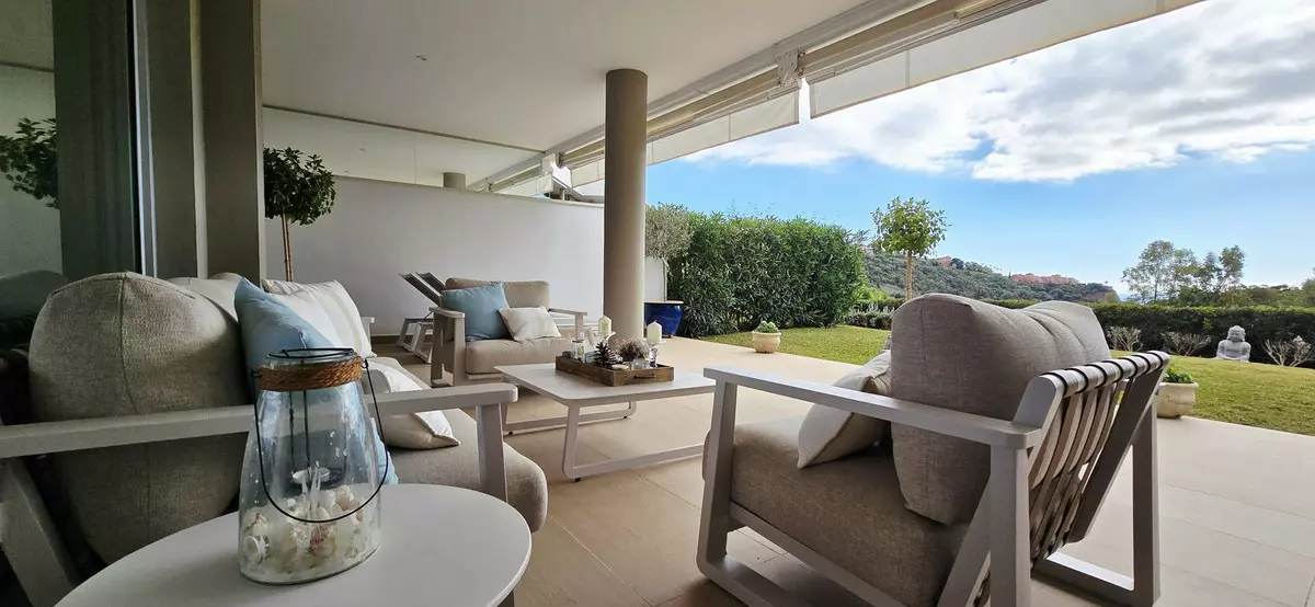 3-bedroom Apartment In Benahavis, Spain (120 M²)