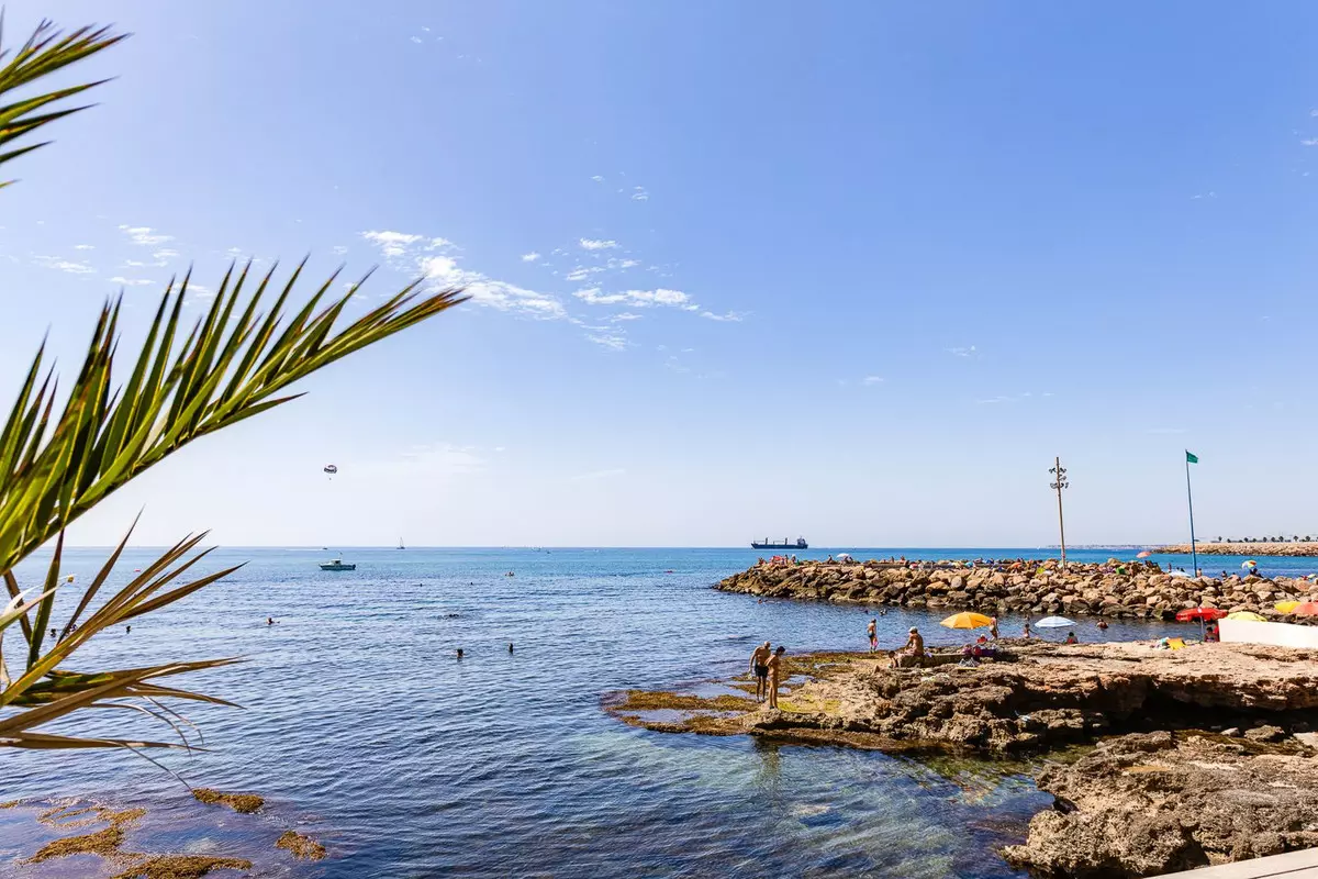 3-bedroom Apartment In Torrevieja, Spain (88 M²)
