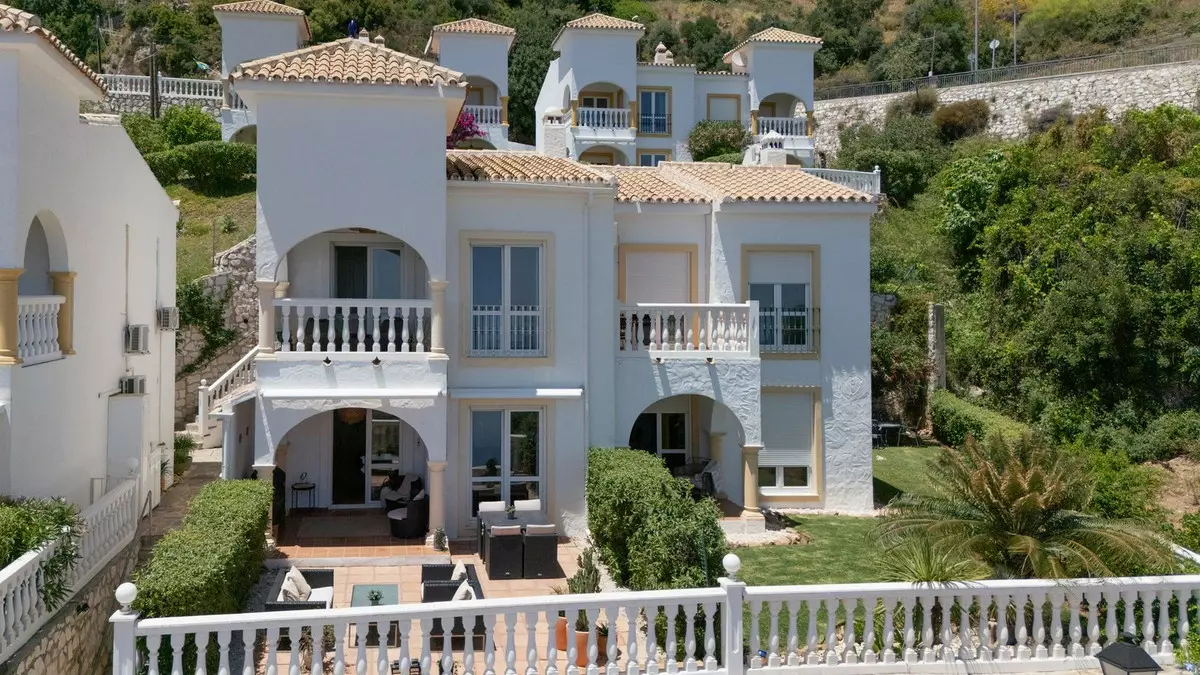3-bedroom Villa In Mijas, Spain (111 M²)
