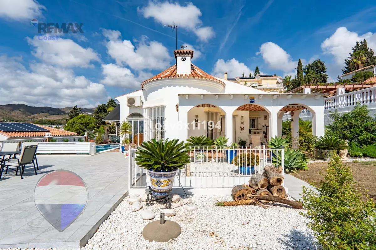 3-bedroom Villa In Vélez – Málaga, Spain (193 M²)