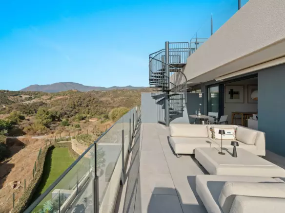 3-bedroom Apartment In Estepona, Spain (91 M²)
