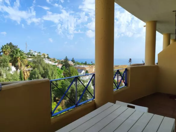 2-bedroom Apartment In Fuengirola, Spain (80 M²)