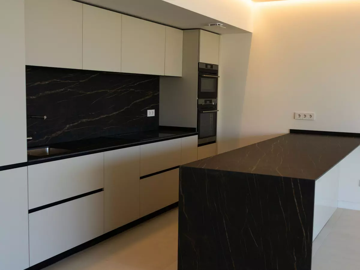 3-bedroom Apartment In Ojen, Spain (134 M²)