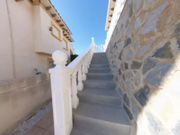 5-bedroom Villa In Orihuela, Spain (178 M²)