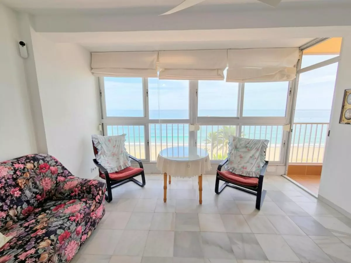 3-bedroom Apartment In Manilva, Spain (90 M²)