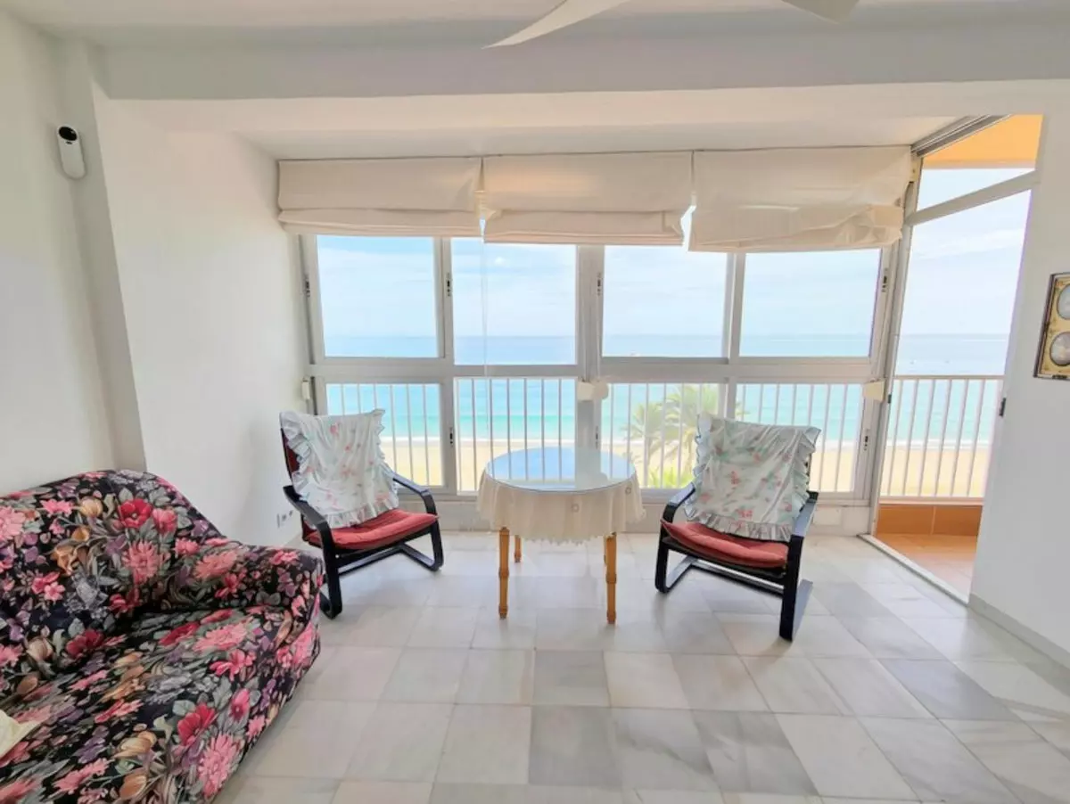 3-bedroom Apartment In Manilva, Spain (90 M²)