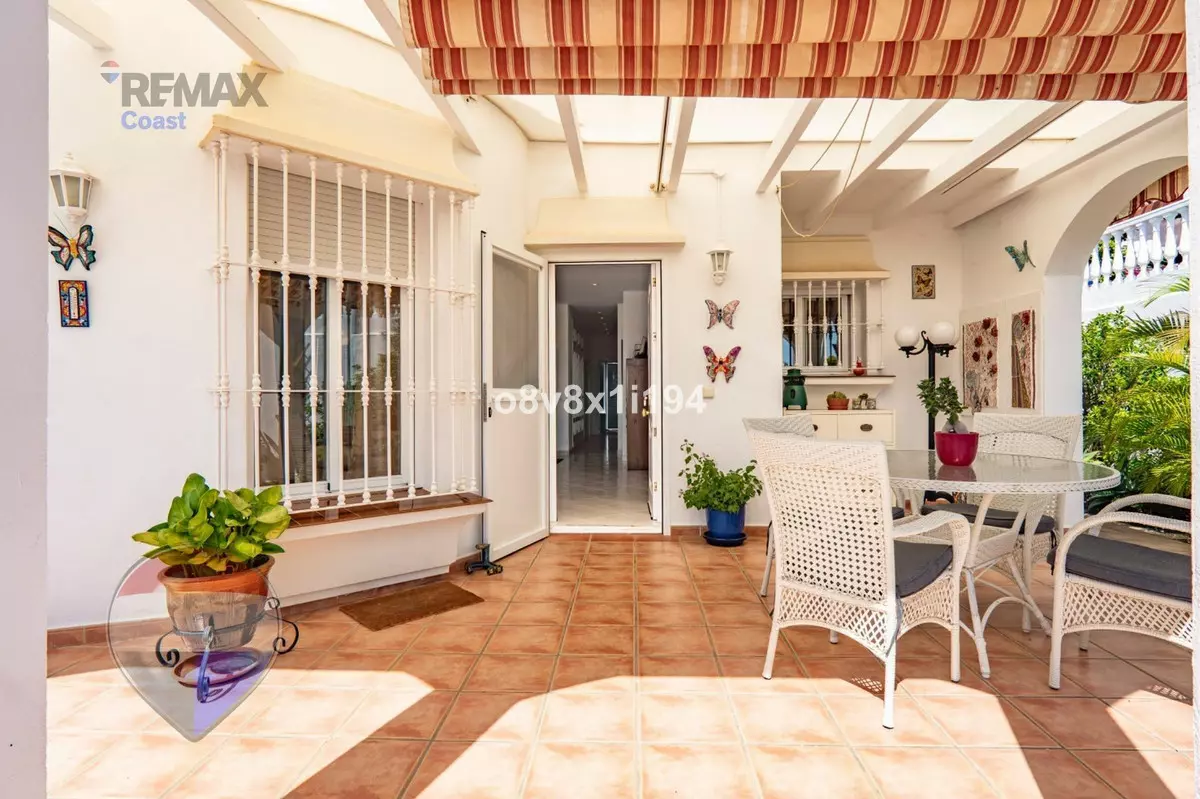 3-bedroom Villa In Vélez – Málaga, Spain (193 M²)