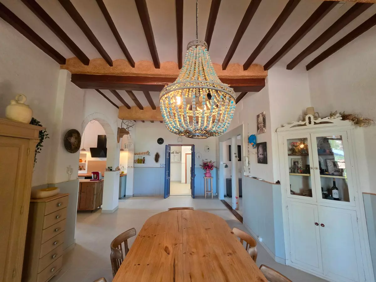 6-bedroom Country House In Elche, Spain (738 M²)