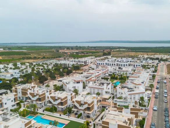 4-bedroom Villa In Rojales, Spain (157 M²)