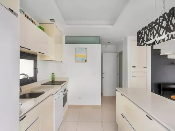 4-bedroom Villa In Rojales, Spain (157 M²)