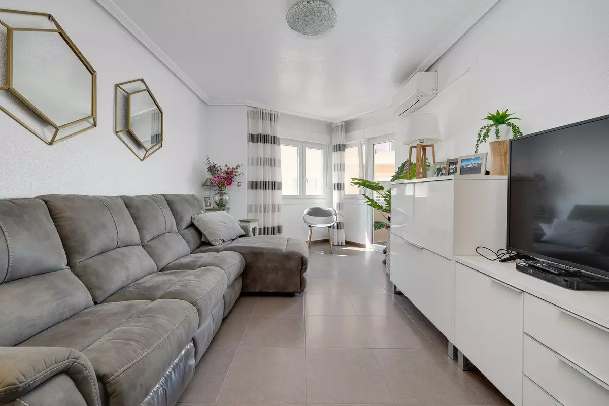 3-bedroom Apartment In Torrevieja, Spain (88 M²)