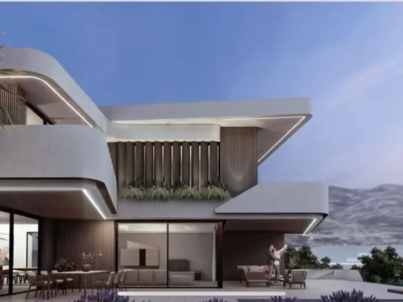 5-bedroom Villa In Marbella, Spain (595 M²)