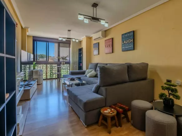 3-bedroom Apartment In Guardamar Del Segura, Spain (82 M²)